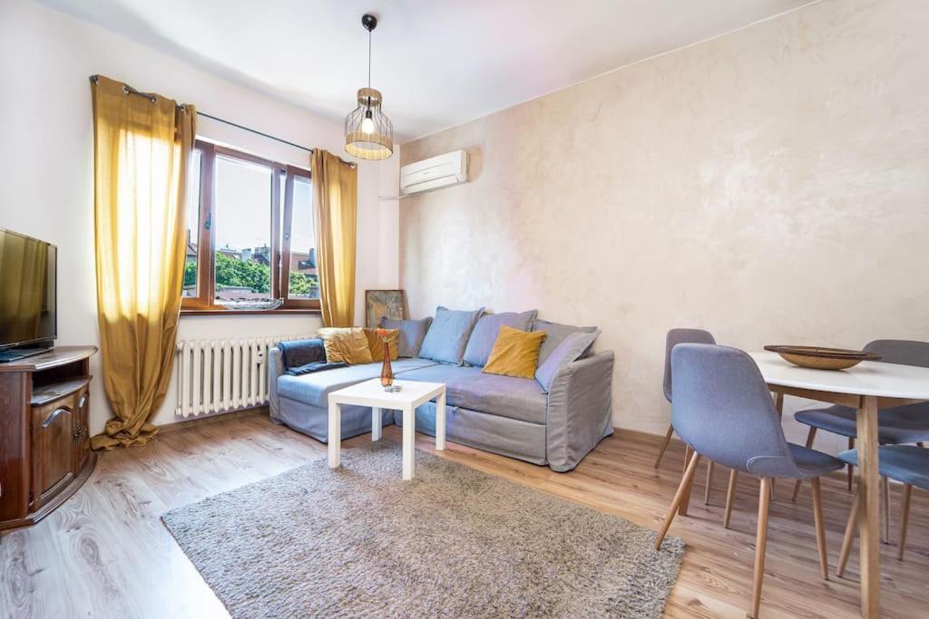 Central Apartment 2Bd Next To Vitosha Bul. 소피아 외부 사진